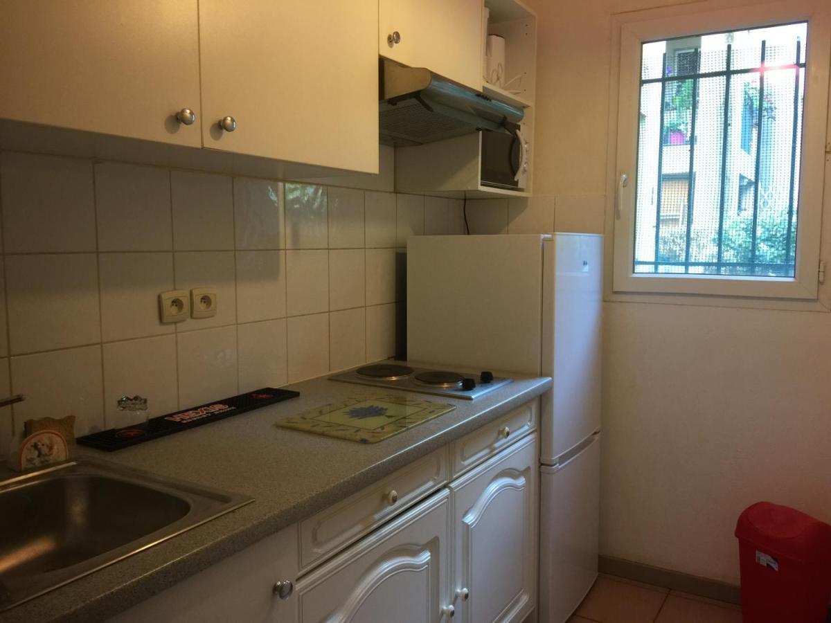 Les Iris Apartment Carcassonne Bagian luar foto